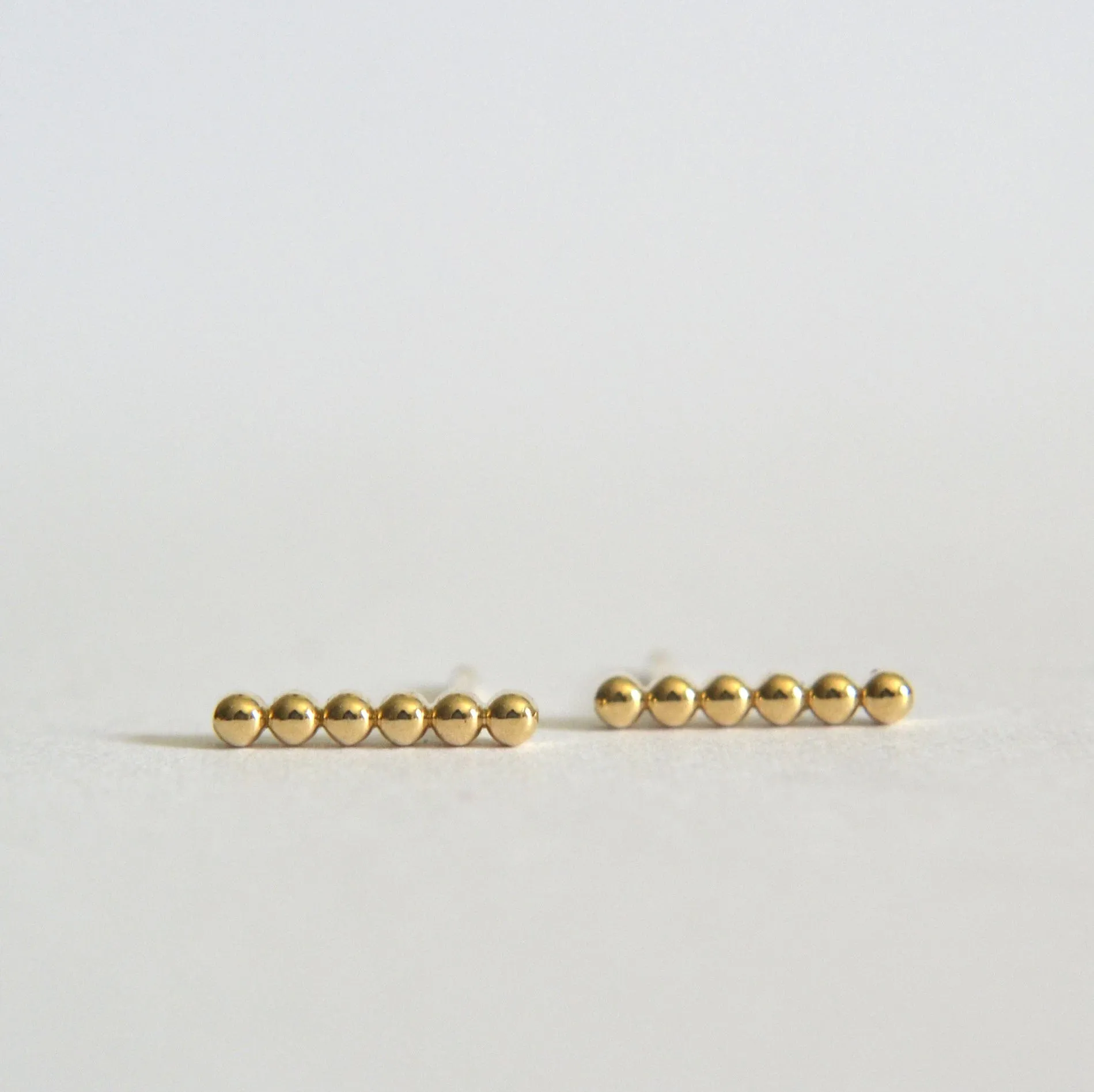 14k Beaded Bar Studs